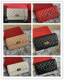 Picture of Valentino Handbags _SKUfw124530871fw